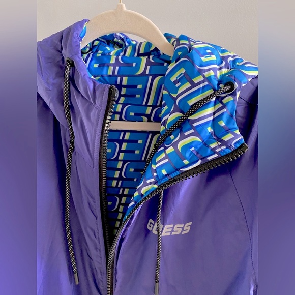 GUESS Eco Elvis ! Reversible ! Logo-Print Puffer Jacket Hooded โจ Size S | logo - Picture 8 of 16